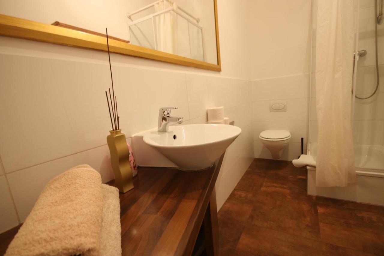 Moderne Studio Apartments Und 120Qm Wohnungen In Oberhausen, Ideal Fuer Geschaeftsreisende Und Monteure Oberhausen  Esterno foto