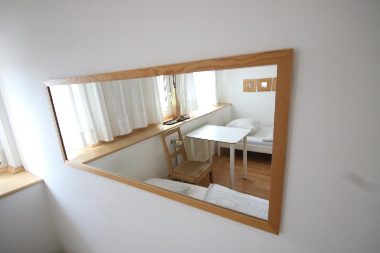 Moderne Studio Apartments Und 120Qm Wohnungen In Oberhausen, Ideal Fuer Geschaeftsreisende Und Monteure Oberhausen  Esterno foto