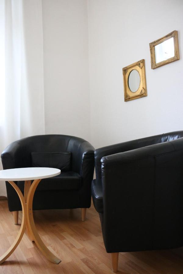 Moderne Studio Apartments Und 120Qm Wohnungen In Oberhausen, Ideal Fuer Geschaeftsreisende Und Monteure Oberhausen  Esterno foto