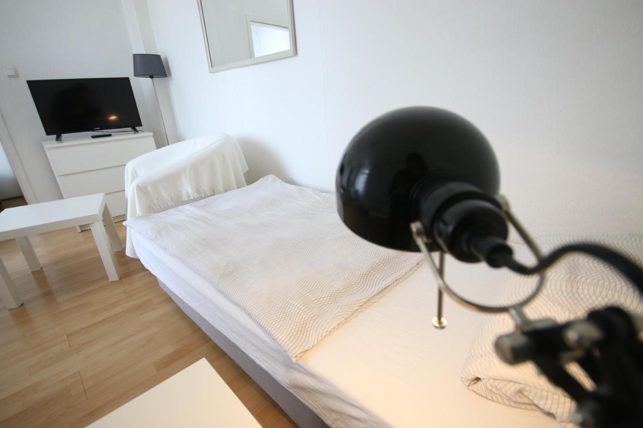 Moderne Studio Apartments Und 120Qm Wohnungen In Oberhausen, Ideal Fuer Geschaeftsreisende Und Monteure Oberhausen  Esterno foto
